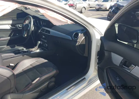 2013 Mercedes-Benz C 250 from USA, damaged, VIN WDDGJ4HB7DG034156